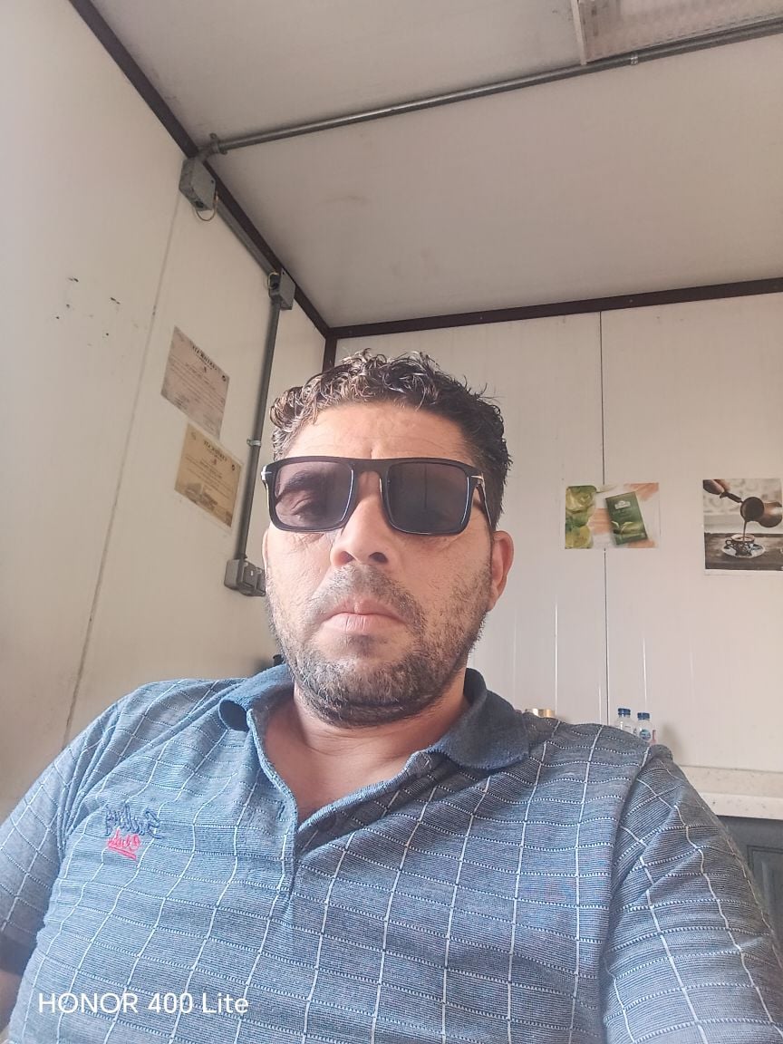 حسين طرفاوى