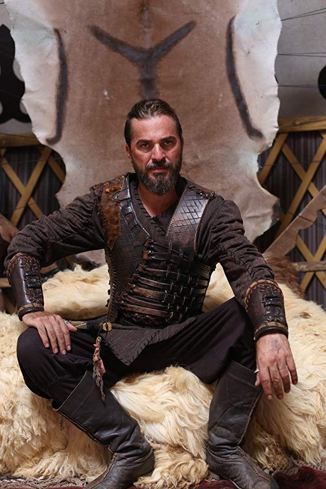 ايمن الساعاتي