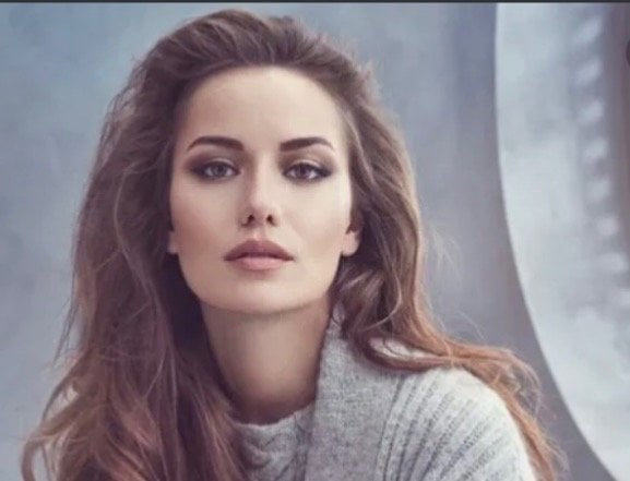 ابرار عبدالعزيز