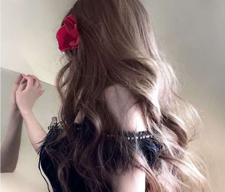 ايناس الحربي