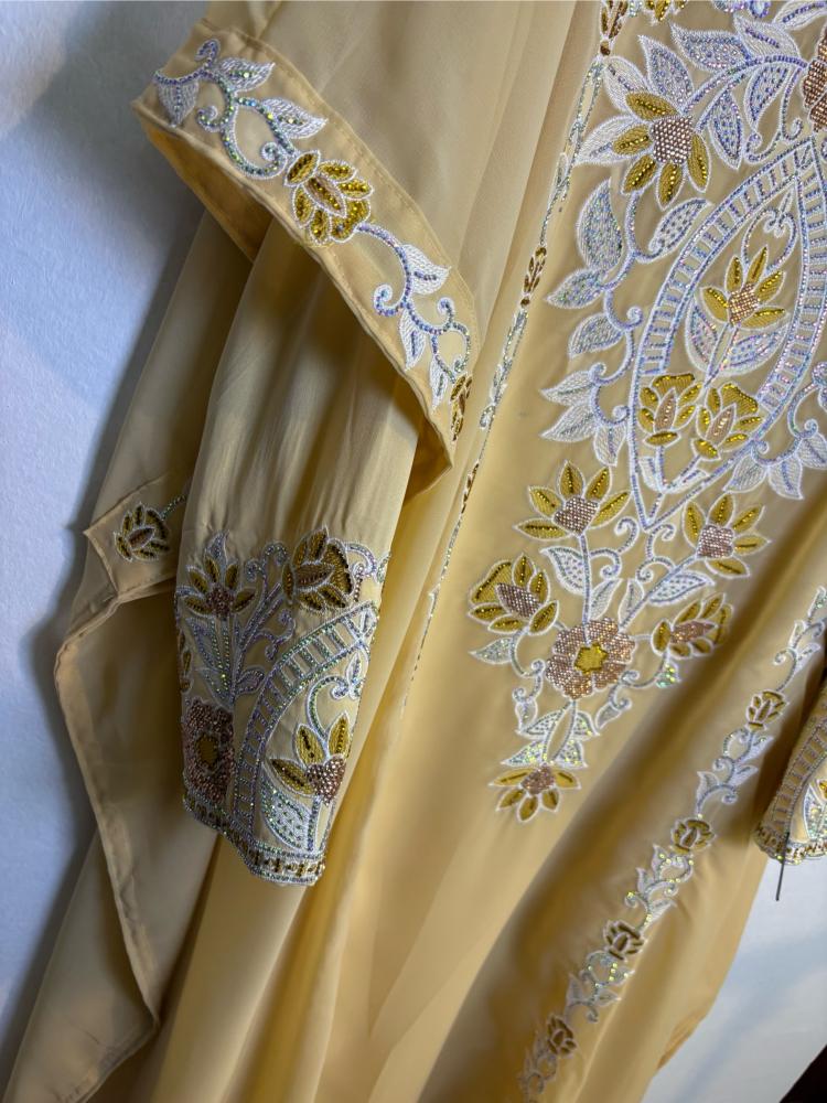 الثوب الخليجي