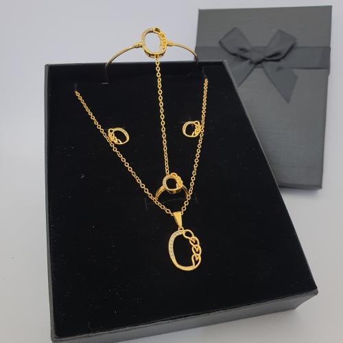 طقم بناتي بديل لذهب