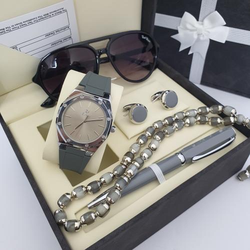 طقم رجالي ماركة  بتصميم عصري 5قطع