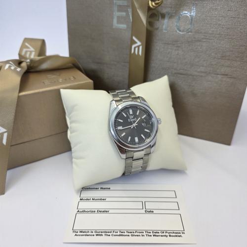 ساعه رجالي اصليه ماركه ايفارد بملحقات الماركه