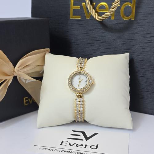 ساعه ايفار اصليه براند ماركه بملحقاتها كيس علبه فخمه كرت ضمان