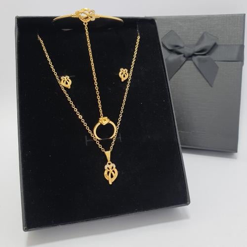 طقم بناتي بديل لذهب