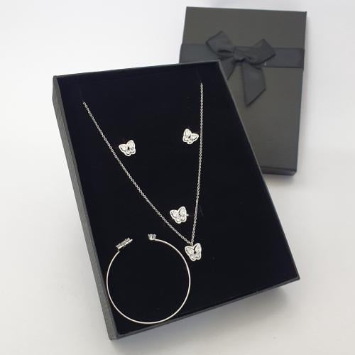 طقم بناتي 4 قطع