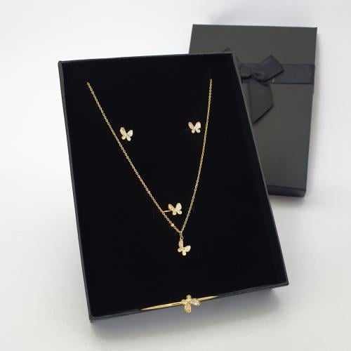 طقم بناتي 4 قطع