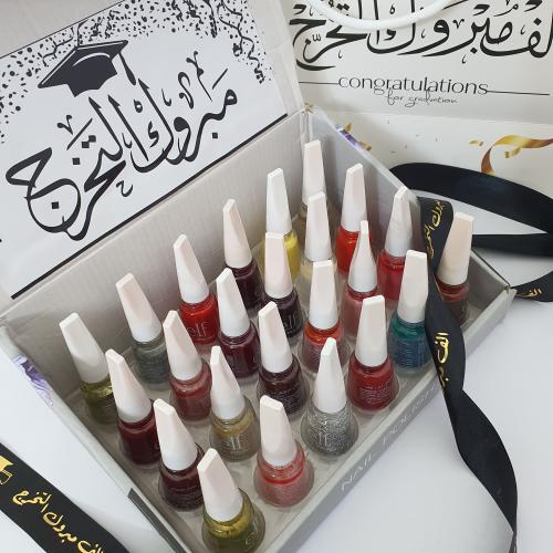 بوكس مناكير للخريجات 24لون كيس لتخرج وشريطه