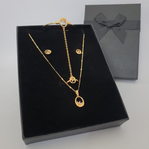 طقم بناتي بديل لذهب