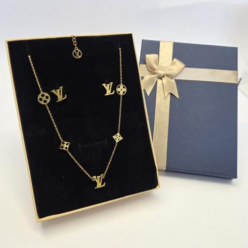 طقم ماركه سلسال وحلق مقاوم لصدى