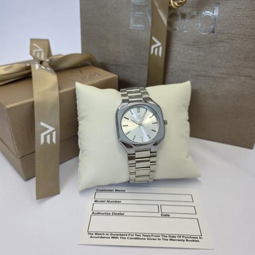 ساعه رجالي اصليه ماركه ايفارد بملحقات الماركه