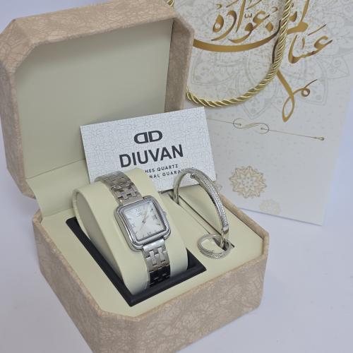 ساعه باسوره وخاتم اصليه ضمان سنه استيل