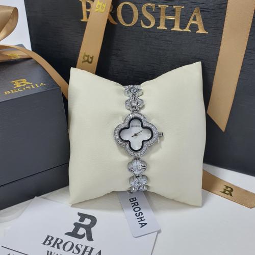 ساعه ماركه بروشا الاصليه بضمان سنه