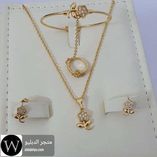 طقم بناتي متكامل بديل الذهب