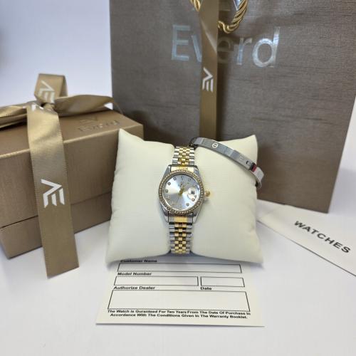 ساعه نسائيه باسوره ماركه اصليه ضمان سنه بملحقاتها