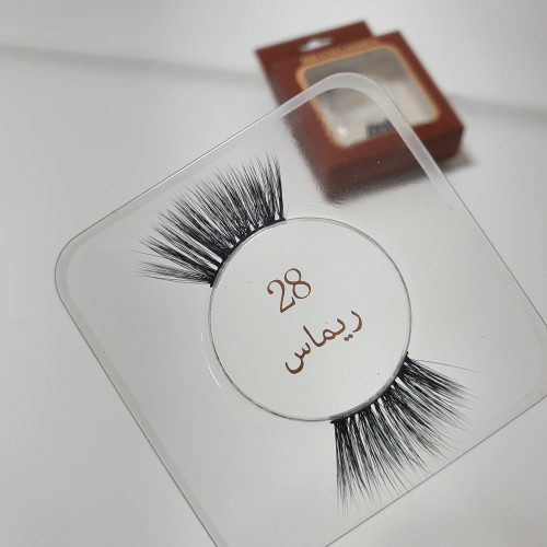 رموش ناعمه طبيعيه