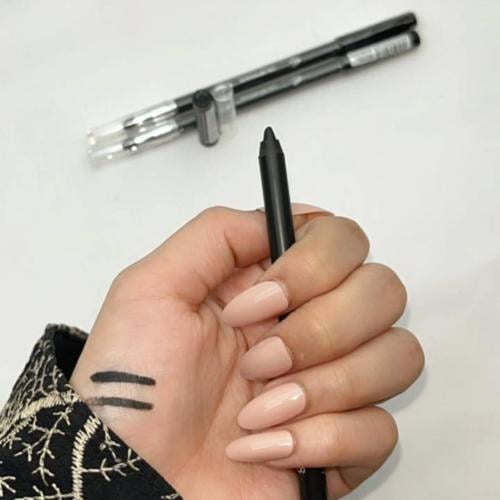 كحل ريل بيوتي داخل العين ضدالما