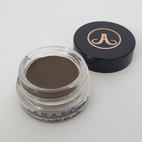 جل حواجب بني انستازيا