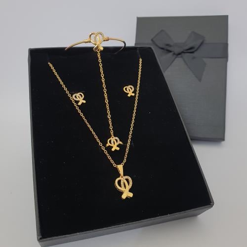 طقم بناتي بديل لذهب