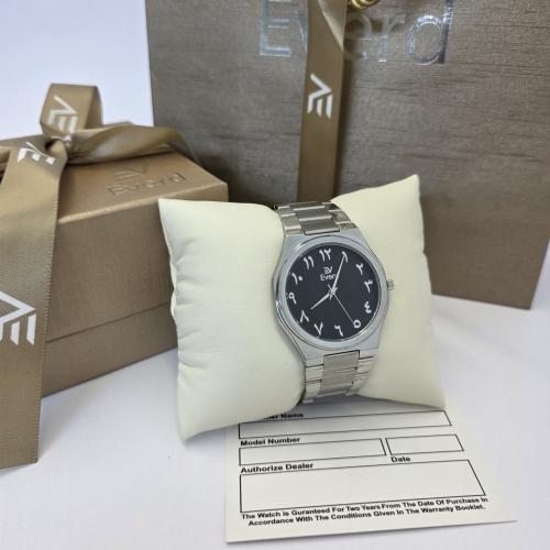 ساعه رجالي اصليه ماركه ايفارد بملحقات الماركه