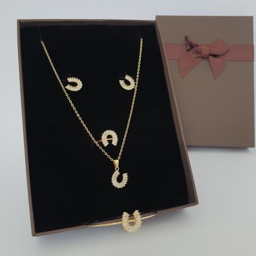 طقم بناتي 4 قطع