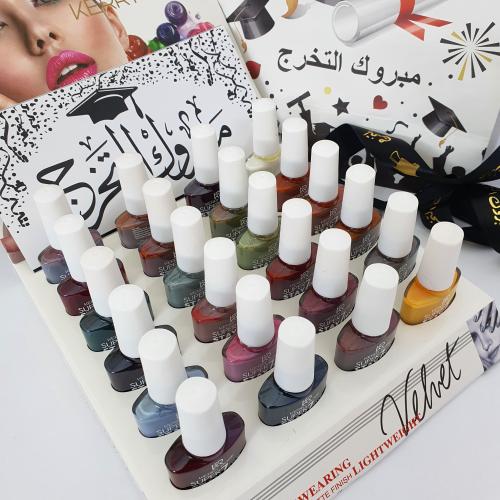 بوكس مناكير للخريجات 24لون كيس لتخرج وشريطه