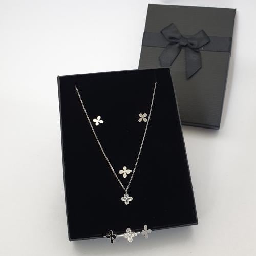 طقم بناتي 4 قطع