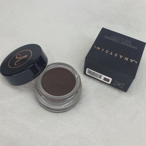 جل حواجب انستازيا بني شكلت