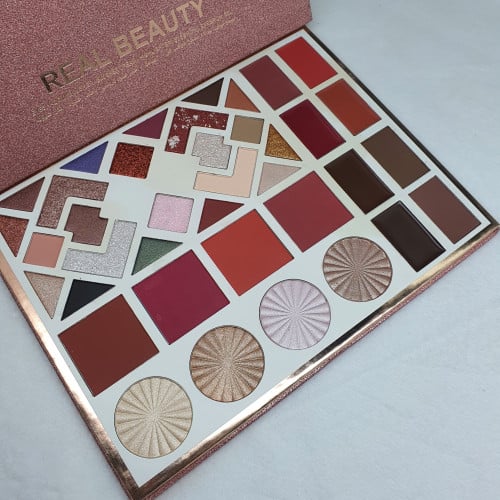 باليت متكامل احمر خدود واضلال وبودره حواجب وكنتور