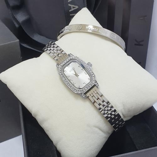 ساعه ماركه بيلا اصليه بضمان سنه