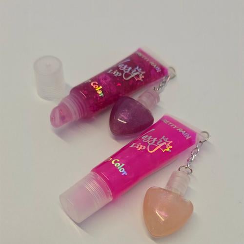 لب جلوس حبتين بنكه مختلفه