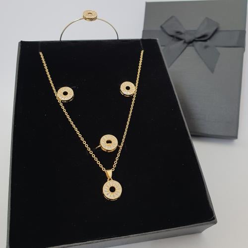 طقم بناتي بديل لذهب