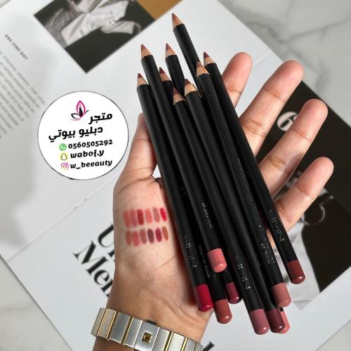 محددات شفاه بديل ماك