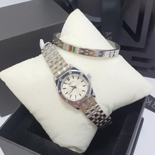 ساعه ماركه بيلا اصليه بضمان سنه