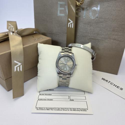 ساعه باسوره ماركه اصليه ضمان سنه بملحقاتها