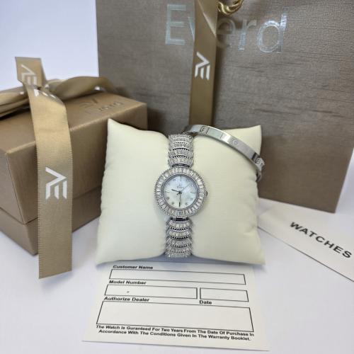 ساعه باسوره ماركه اصليه ضمان سنه بملحقاتها