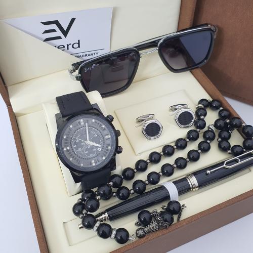 طقم رجالي اصليه بضمان سنه