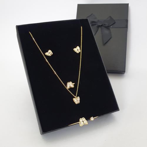 طقم بناتي 4 قطع