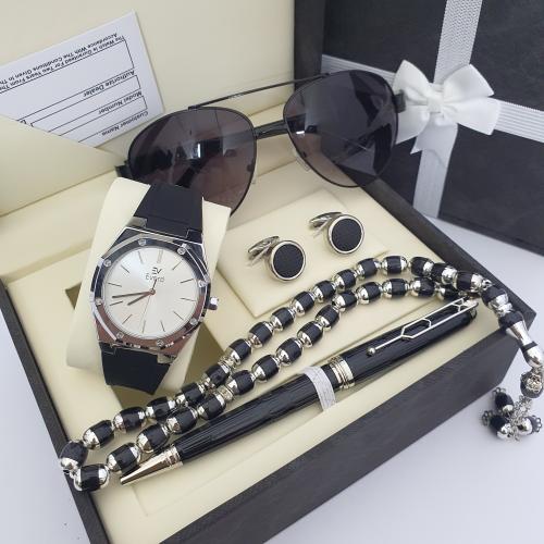 طقم رجالي ماركة  بتصميم عصري 5قطع