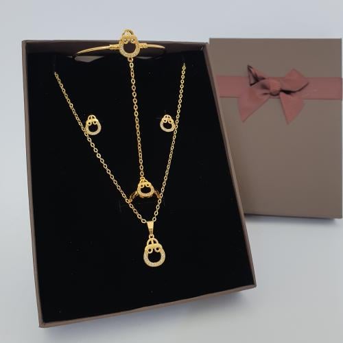 طقم بناتي 4 قطع