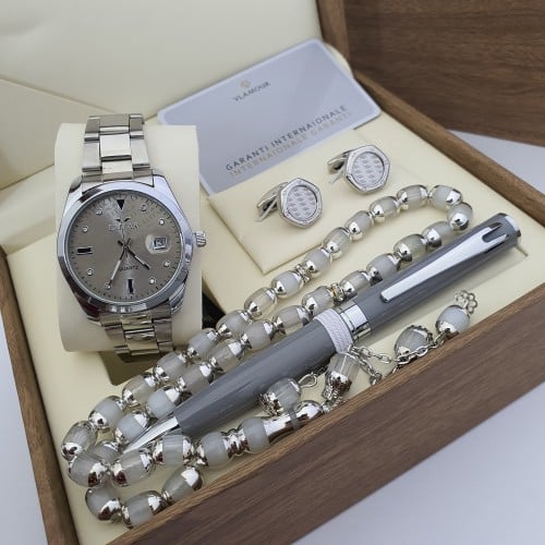 طقم رجالي ماركه بضمان سنه