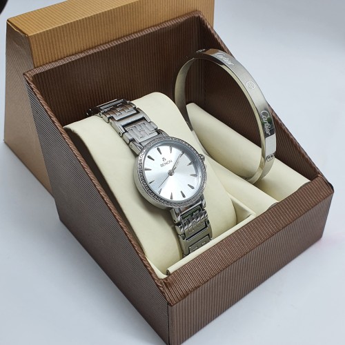 ساعه ماركه مع اسوره اصليه ضمان سنه