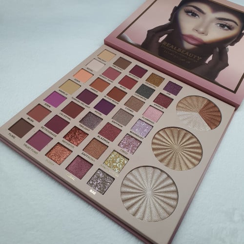 باليت اظلال مع اضاءه ماركه ريل بيوتي