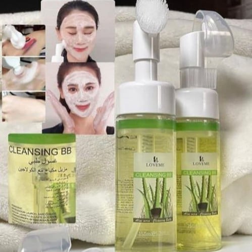 منضف للبشره بفرشه بخلاصه الصبار