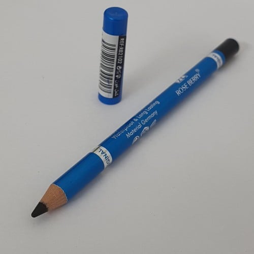 كحل اسود ثابت ماركه روز بيري