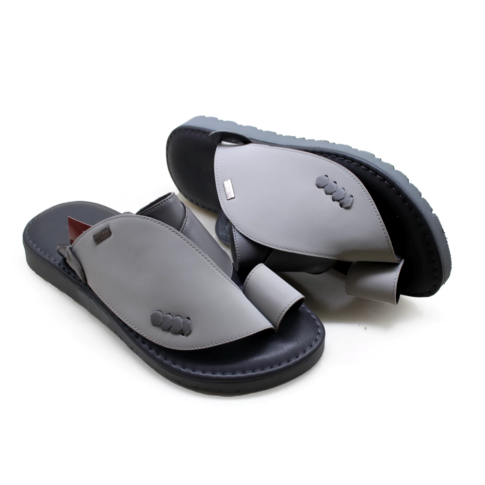 حذاء شرقي ايطالي