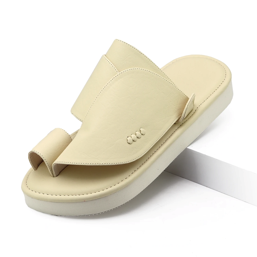 حذاء شرقي ساده ارضيه دبل بيج فاتح