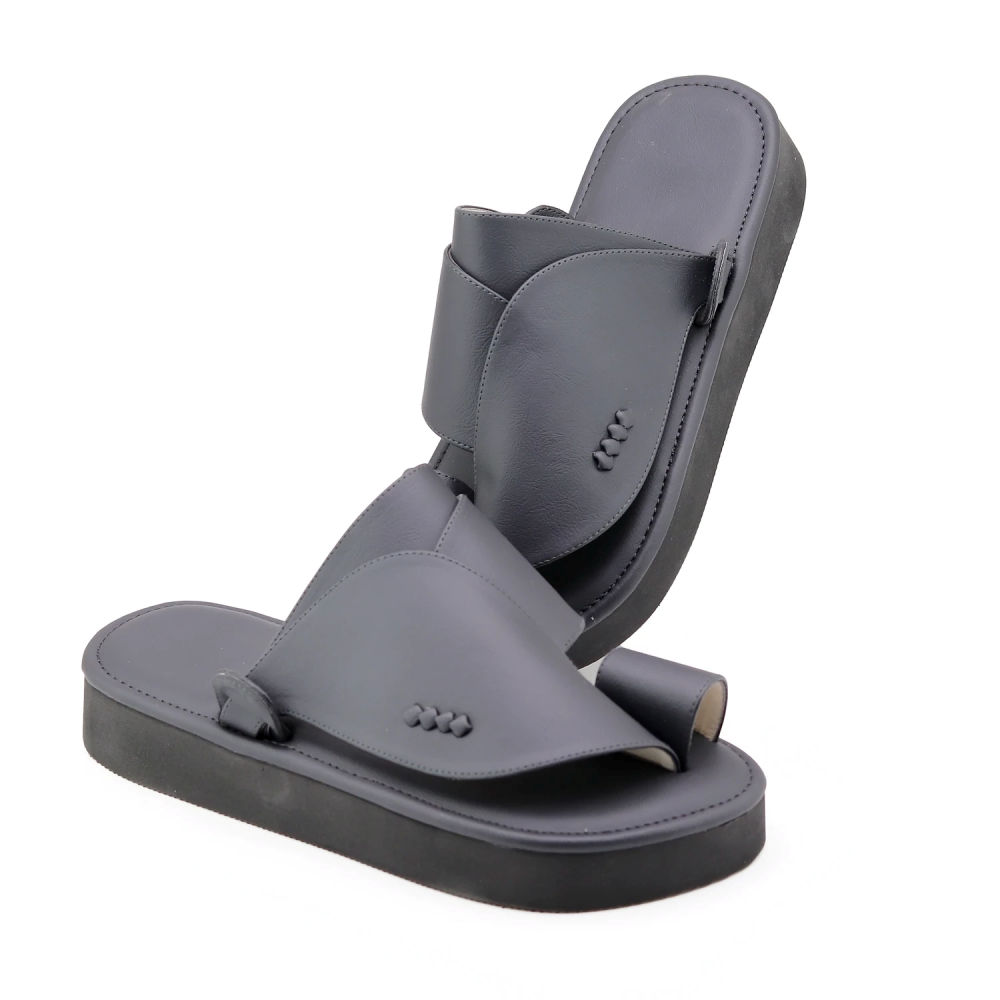 حذاء شرقي ساده ارضيه دبل اسود