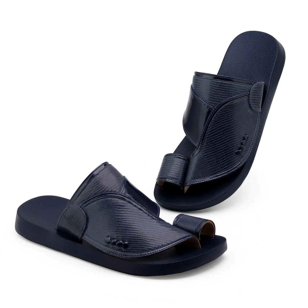 حذاء شرقي كحلي نقش هندي